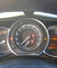 DS DS3 1.4 HDi 70  SO CHIC