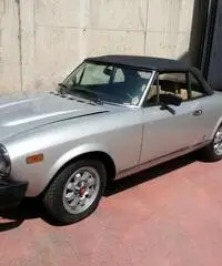 FIAT 124 SPIDER 2000