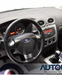 FORD Focus + 1.6 TDCI STATION WAGON NEOPATENTATI CLIMA RADIO