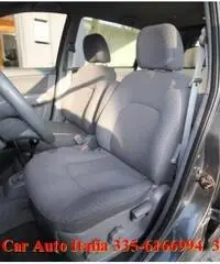 KIA Carens 1.8 16V EX Comfort CLIMATRONIC Radio CD per COMM.