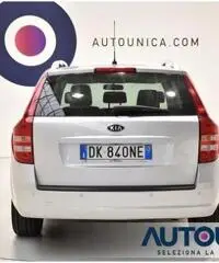 KIA ceed Sportswagon 1.6 CRDI VGT TX PELLE CERCHI 17' SENS CRUISE