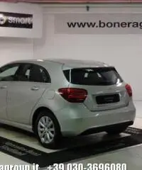 MERCEDES-BENZ A 160 d Automatic Business