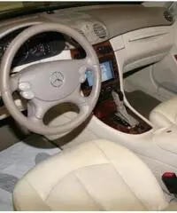 MERCEDES-BENZ CLK 200  CABRIO AUT. GPL XENO-NAVI FULL.