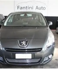 PEUGEOT 5008 2.0 HDi 150CV NAVI. GARANZIA 12 MESI