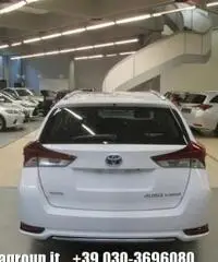 TOYOTA Auris Touring Sports 1.8 Hybrid Active TSS MY16