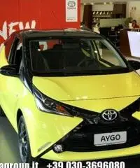 TOYOTA Aygo 1.0 VVT-i 69 CV 5 porte MT x-cite - OMAGGIO NAVI