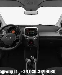 TOYOTA Aygo 1.0 VVT-i 69 CV 5 porte MMT  x-play