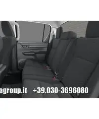 TOYOTA Hilux 2.4 D-4D 4WD 4 porte Double Cab Comfort