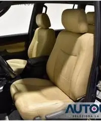 TOYOTA Land Cruiser 3.0 D-4D 5 PORTE AUT WAGON 4X4 8 POSTI PELLE CRUIS