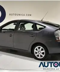 TOYOTA Prius 1.5I HYBRID AUT NEOPATENT NAVI SENS CRUISE TELECAM