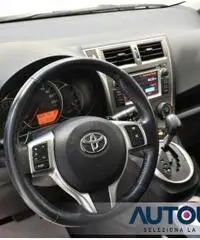 TOYOTA Verso-S 1.3 MT ACTIVE AUT SENS TELECAM SOLO 33.000 KM