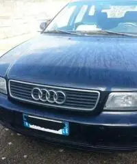 Audi a4 1900 tdi variant anno 11.1996  ma con pochi km.prezzo 950 euro