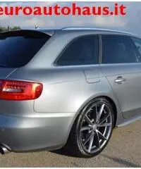 AUDI A4 Avant 2.7 V6 TDI  mult. Advanced (Navi,DVD,Pelle)