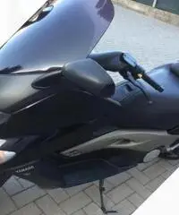 Tmax black impeccabile