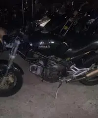 DUCATI Monster 600 Naked cc 600