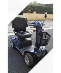 Scooter elettrico per disabili o persone anziane