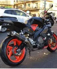 APRILIA Tuono 1000 R Lug. 2oo4 Km 27.000