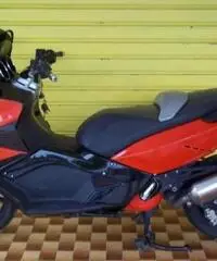 GILERA GP 800 2008