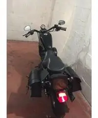 HARLEY DAVIDSON SPORTSTER 883 R  VENDO