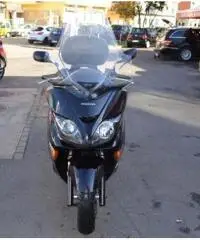 HONDA Forza 250 X 2oo7 euro2 €. 600