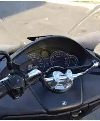 HONDA Forza 250 X 2oo7 euro2 €. 600