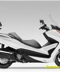 HONDA Forza 300 ABS DELUXE