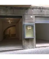 Viterbo Centro ZTL, Negozio 90mq doppia vetrina