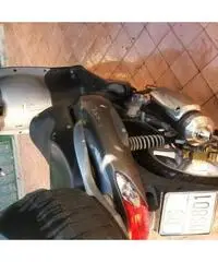 Scooter Peugeot Lxr 200i