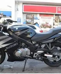 SUZUKI GS 500 F Nov. 2oo4 Unipro' Km 6.000 Originale