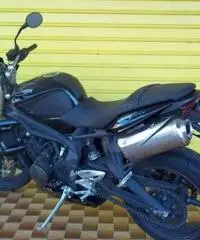 TRIUMPH Street Triple 675 2011