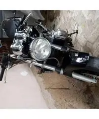vendo Hornet 600 11.000 km nessun difetto sempre tenuta in garage