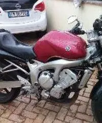 YAMAHA FZ6 del 2006