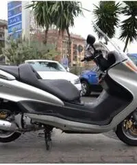 YAMAHA Majesty 250 2oo6 euro2 €. 900 Permute Rate Garanzia