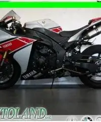 YAMAHA YZF R1 50th Anniversario Scarico Akrapovic Libretto tagli