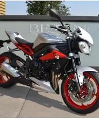 TRIUMPH Street Triple 675 RX ABS