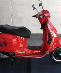 PIAGGIO Vespa GTS 300 Super MY 14