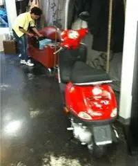 Vespa 50et4 anno km0 12/2011