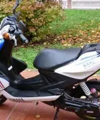 Aerox 50 ValeRossi Replica 3700 Km - PARI al NUOVO