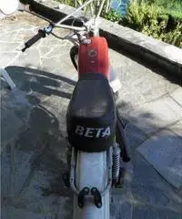 Ciclomotore d'epoca anni '70. Modello Beta CR4 - Gomme nuove