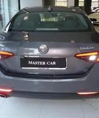 Alfa Romeo Giulia 2.2 Turbodiesel 150 CV Super