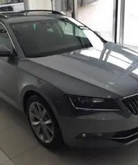 Skoda Superb Station Wagon Superb 2.0 TDI SCR DSG Wagon Executive