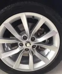 Skoda Superb Station Wagon Superb 2.0 TDI SCR DSG Wagon Executive