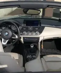 BMW Z4 2.3 SDrive i (E89), full optional, blu ,interni pelle beige