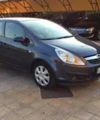 Opel Corsa 1.2 16V 5 Porte Enjoy GPL