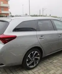 TOYOTA Auris Touring Sports 1.8 Hybrid Active