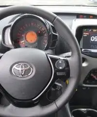 TOYOTA Aygo 1.0 VVT-i 69 CV 5 porte x-play