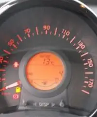 TOYOTA Aygo 1.0 VVT-i 69 CV 5 porte x-play