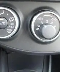 TOYOTA Yaris 1.4 D-4D 5 porte Active MY 16 -663-