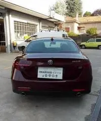 Alfa Romeo Giulia 2.2 Turbodiesel 180 CV Super