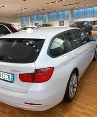 BMW 320 d xDrive Touring Modern 4X4